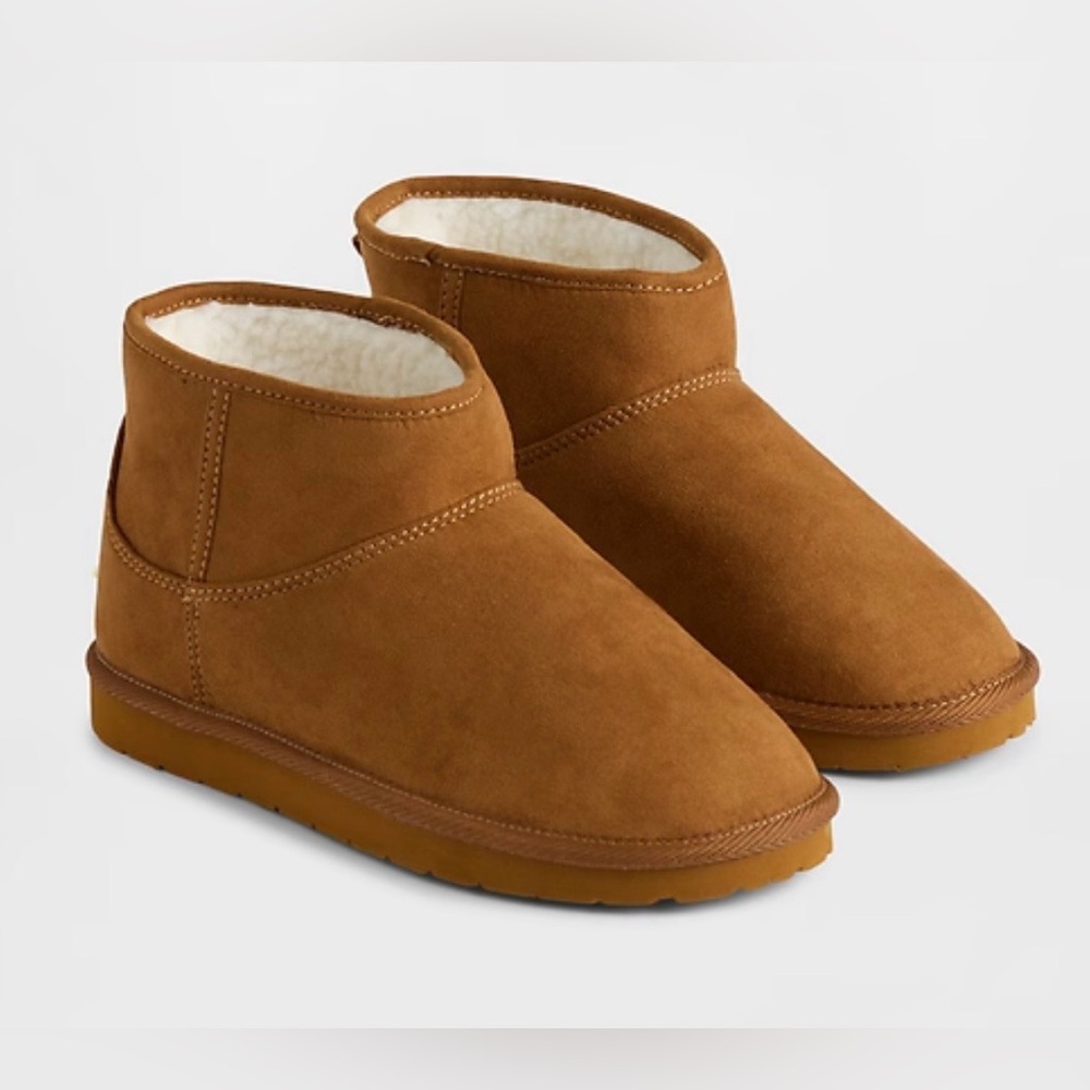 GAP Kids Vegan Suede Sherpa-Lined Boots